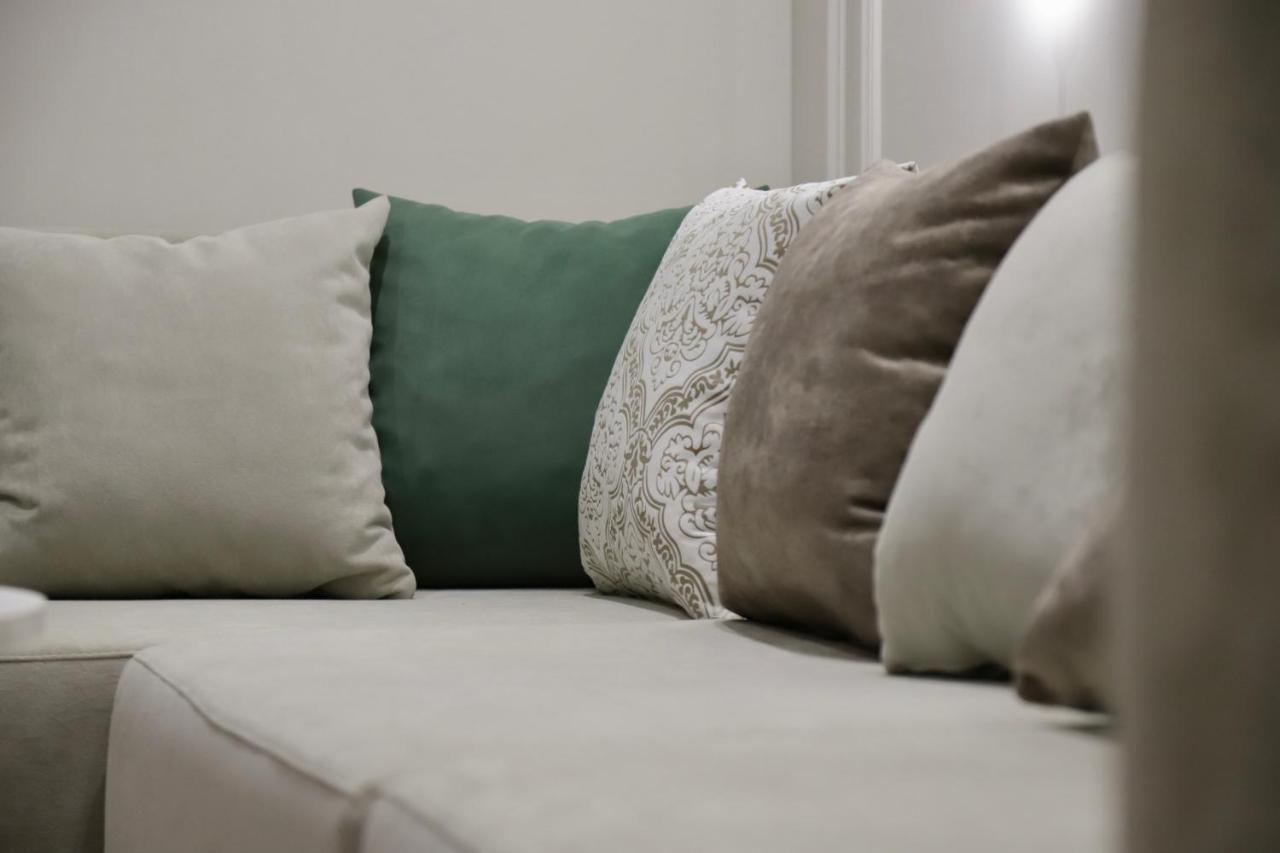 La Grand - New Bazaar Apartman Tirana Kültér fotó