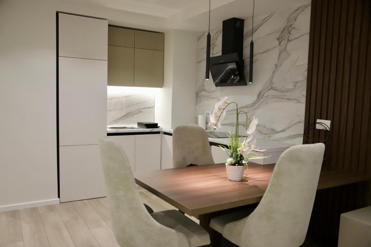 La Grand - New Bazaar Apartman Tirana Kültér fotó