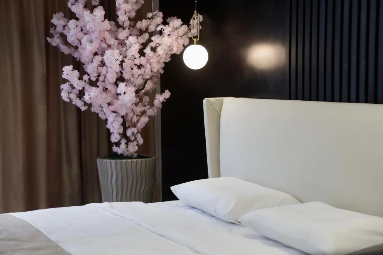 La Grand - New Bazaar Apartman Tirana Kültér fotó