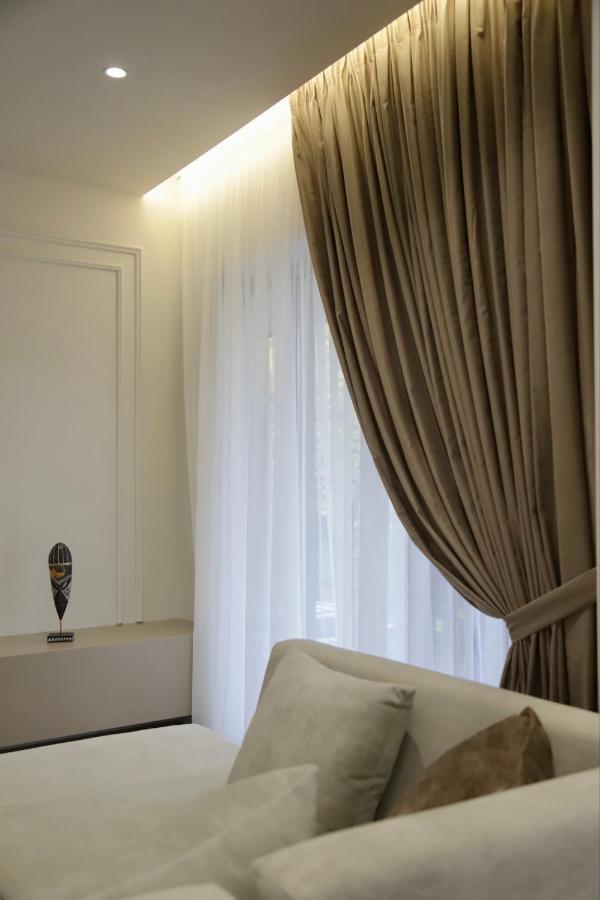 La Grand - New Bazaar Apartman Tirana Kültér fotó