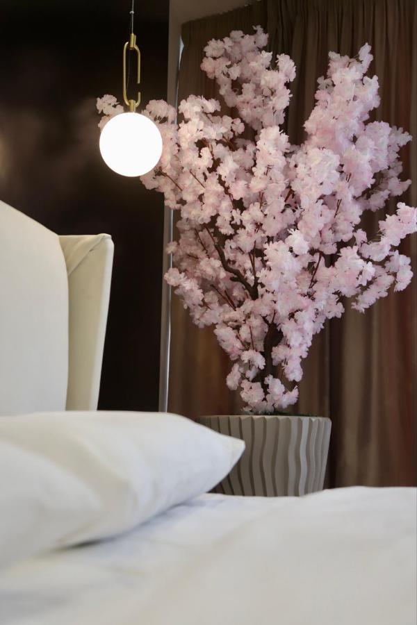 La Grand - New Bazaar Apartman Tirana Kültér fotó