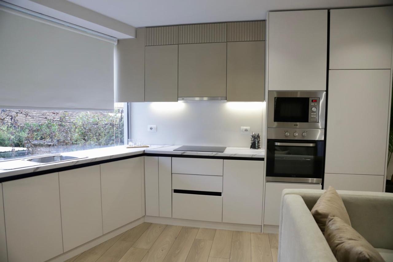 La Grand - New Bazaar Apartman Tirana Kültér fotó