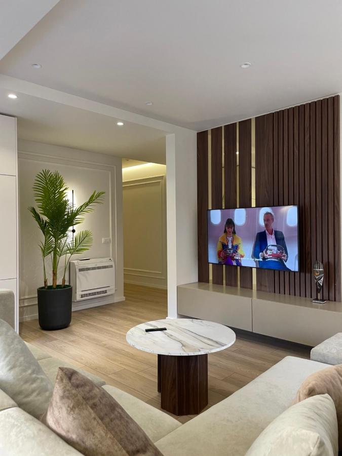 La Grand - New Bazaar Apartman Tirana Kültér fotó